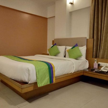 Treebo Trend Hotel Basera Pune Eksteriør billede