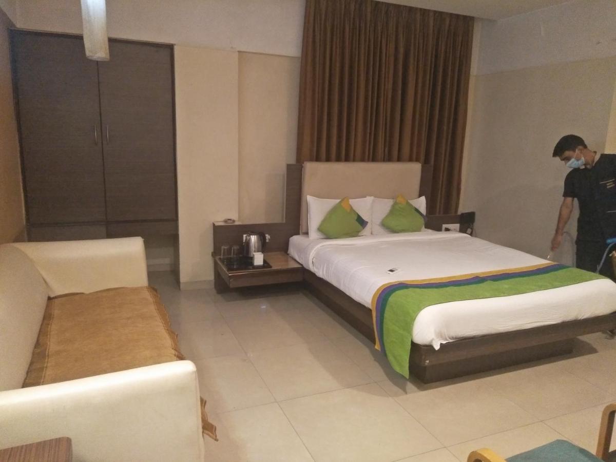 Treebo Trend Hotel Basera Pune Eksteriør billede