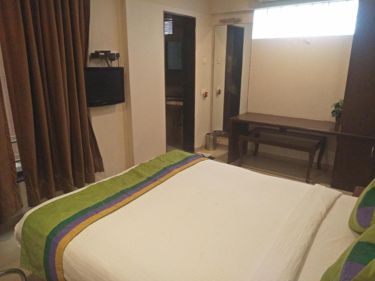 Treebo Trend Hotel Basera Pune Eksteriør billede