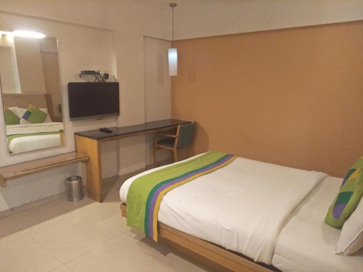 Treebo Trend Hotel Basera Pune Eksteriør billede