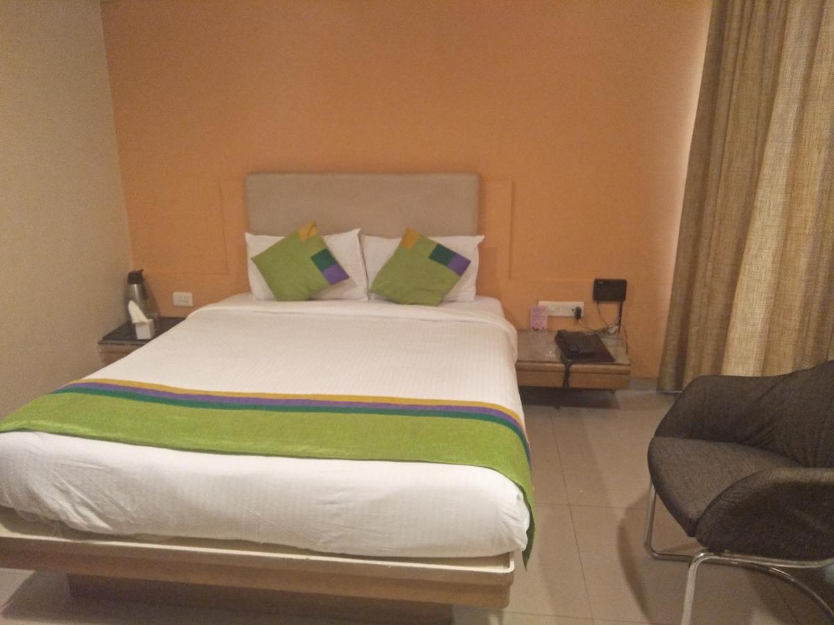 Treebo Trend Hotel Basera Pune Eksteriør billede