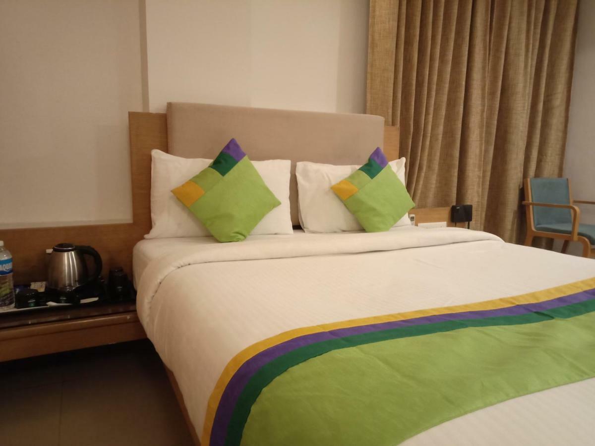 Treebo Trend Hotel Basera Pune Eksteriør billede