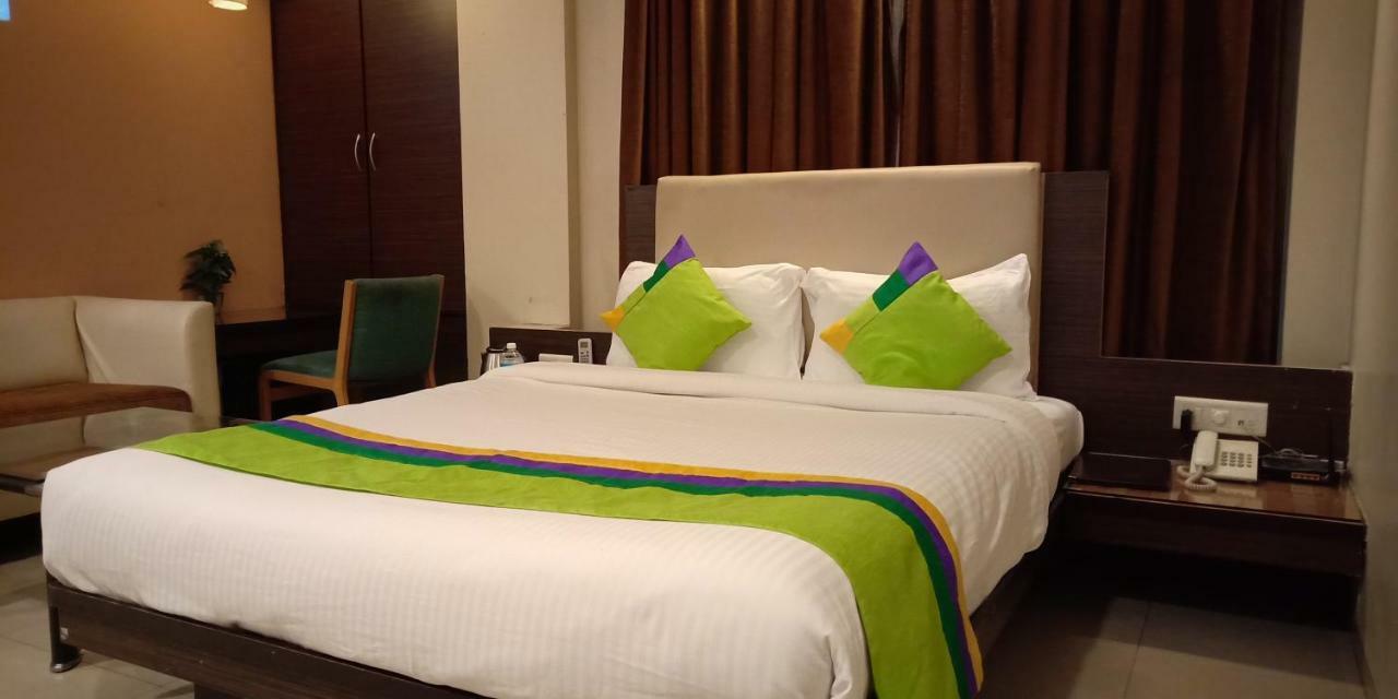 Treebo Trend Hotel Basera Pune Eksteriør billede
